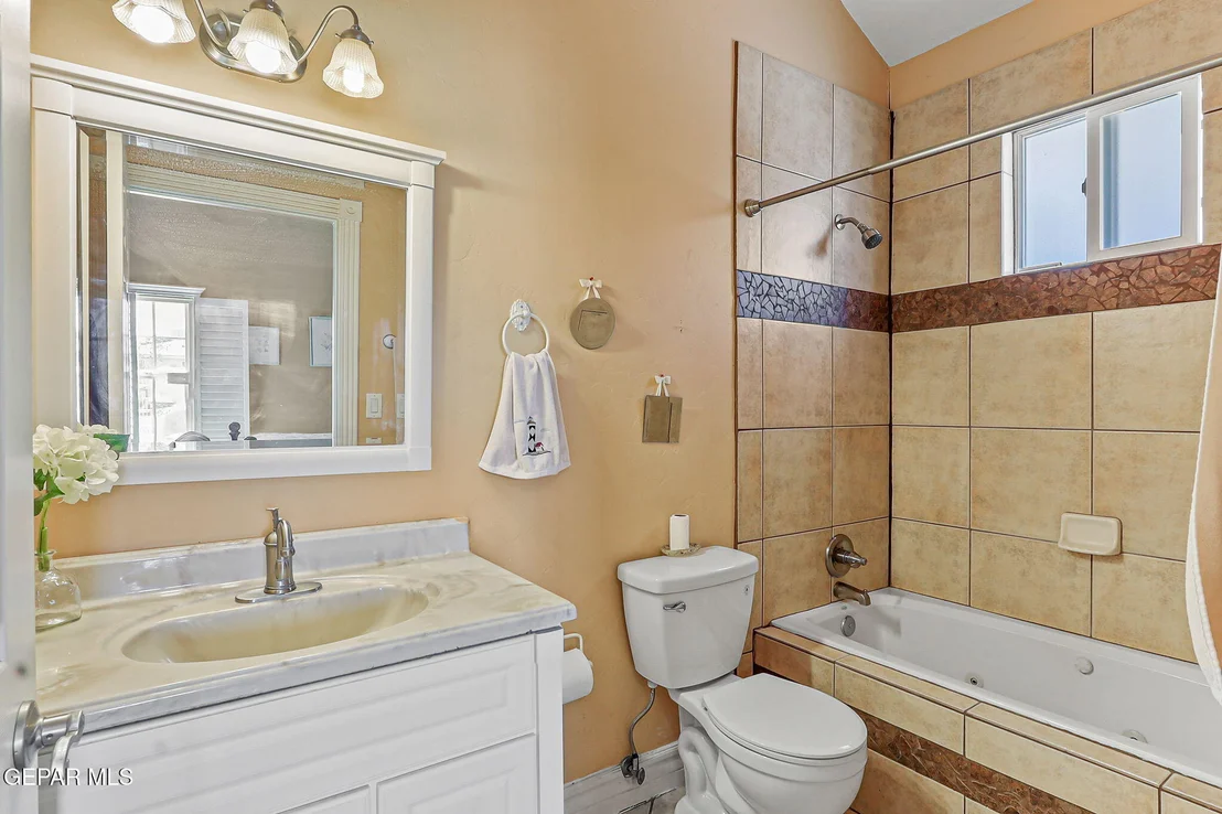 Photo of 4019 VANDERVEER Drive
