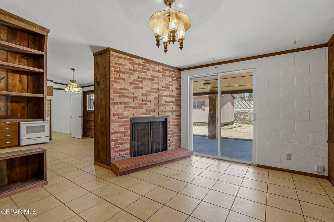 Photo of 10161 BERMUDA Avenue