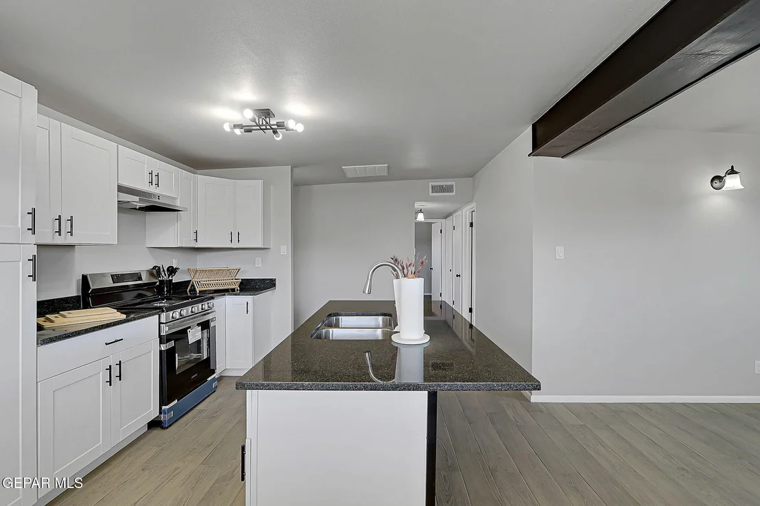 Photo of 5032 ALPS Drive