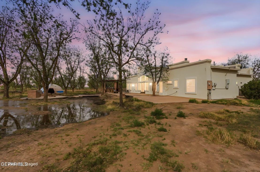 Photo of 617 WALLACE Road