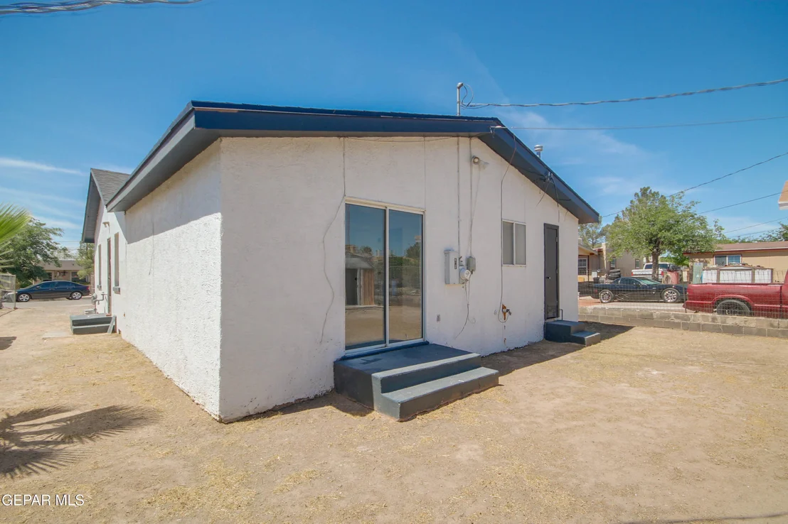 Photo of 8165 JOSEPHINE Circle