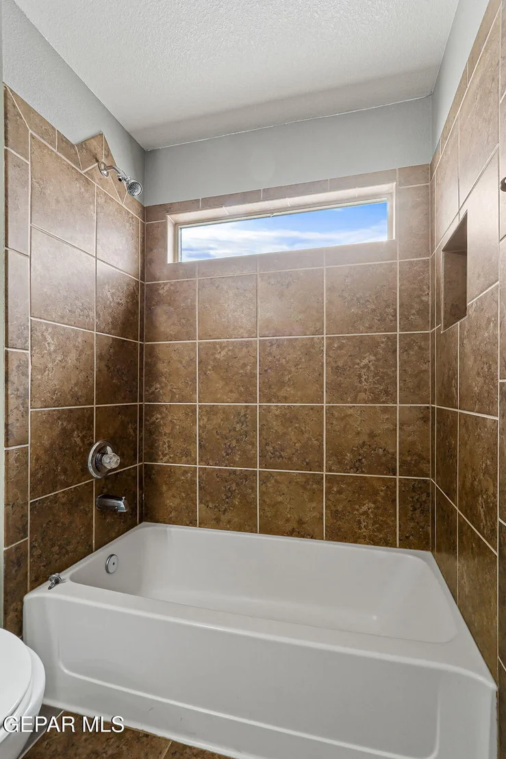 Photo of 7108 N North Skies