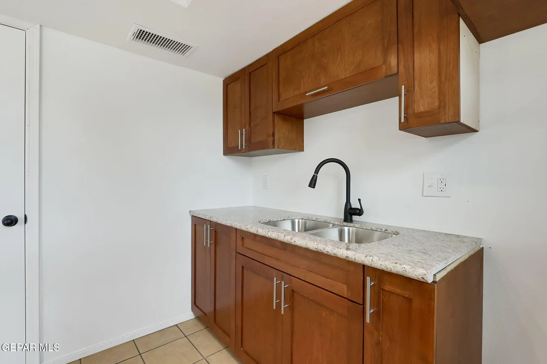 Photo of 10447 Hodges Circle