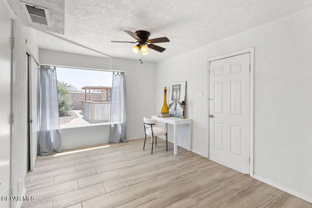 Photo of 2736 HAWICK Road
