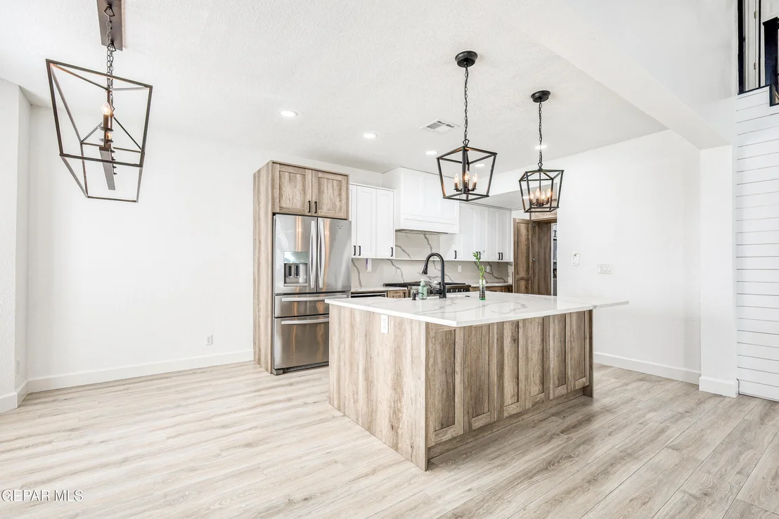 Photo of 918 Bellacumbre Drive