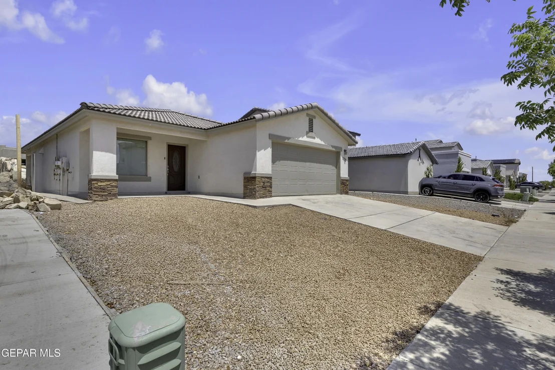Photo of 1073 PASEO DE SUERTE Drive