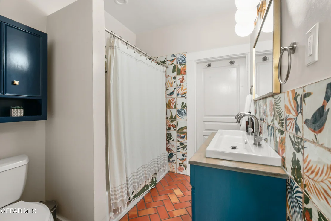 Photo of 1013 PARK Road