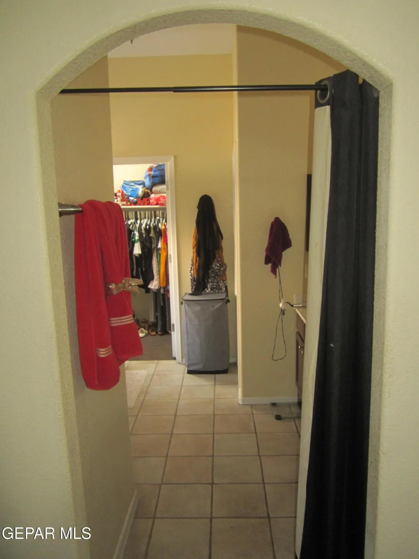 Photo of 7605 Dianjou Drive