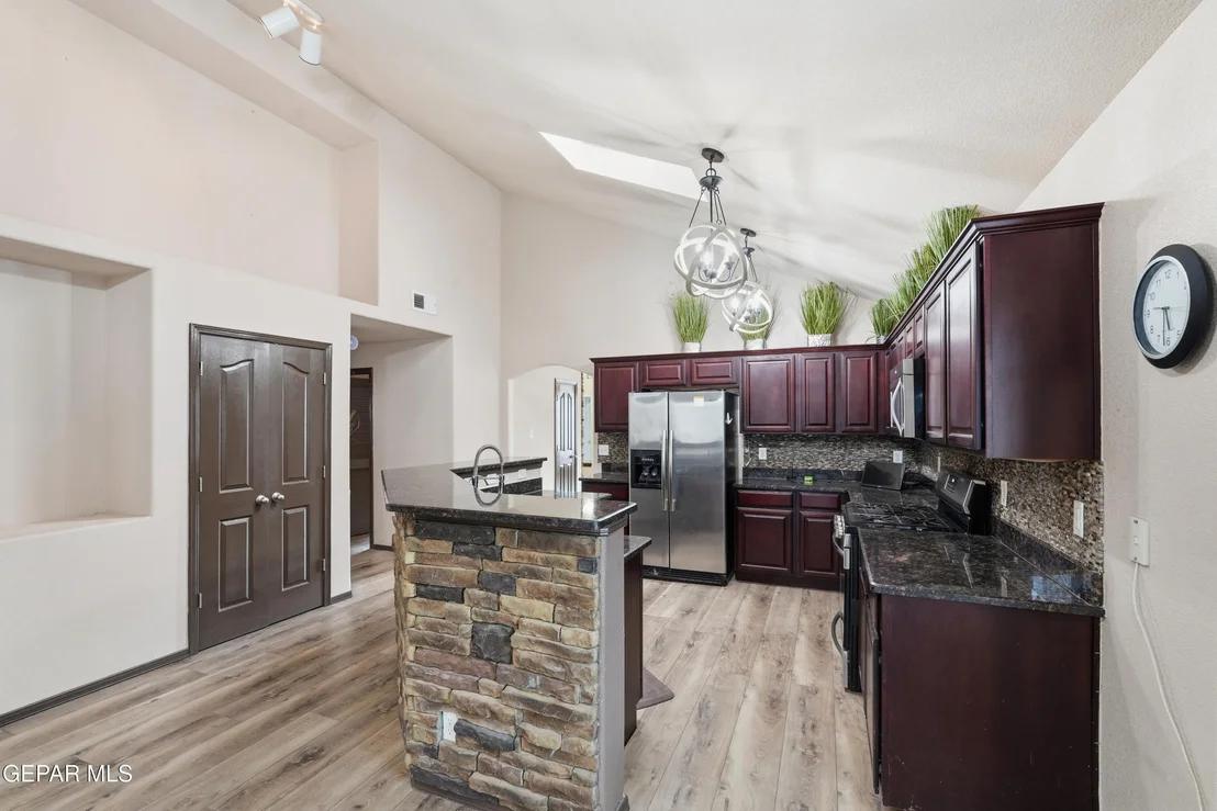 Photo of 320 Emerald Woods Street