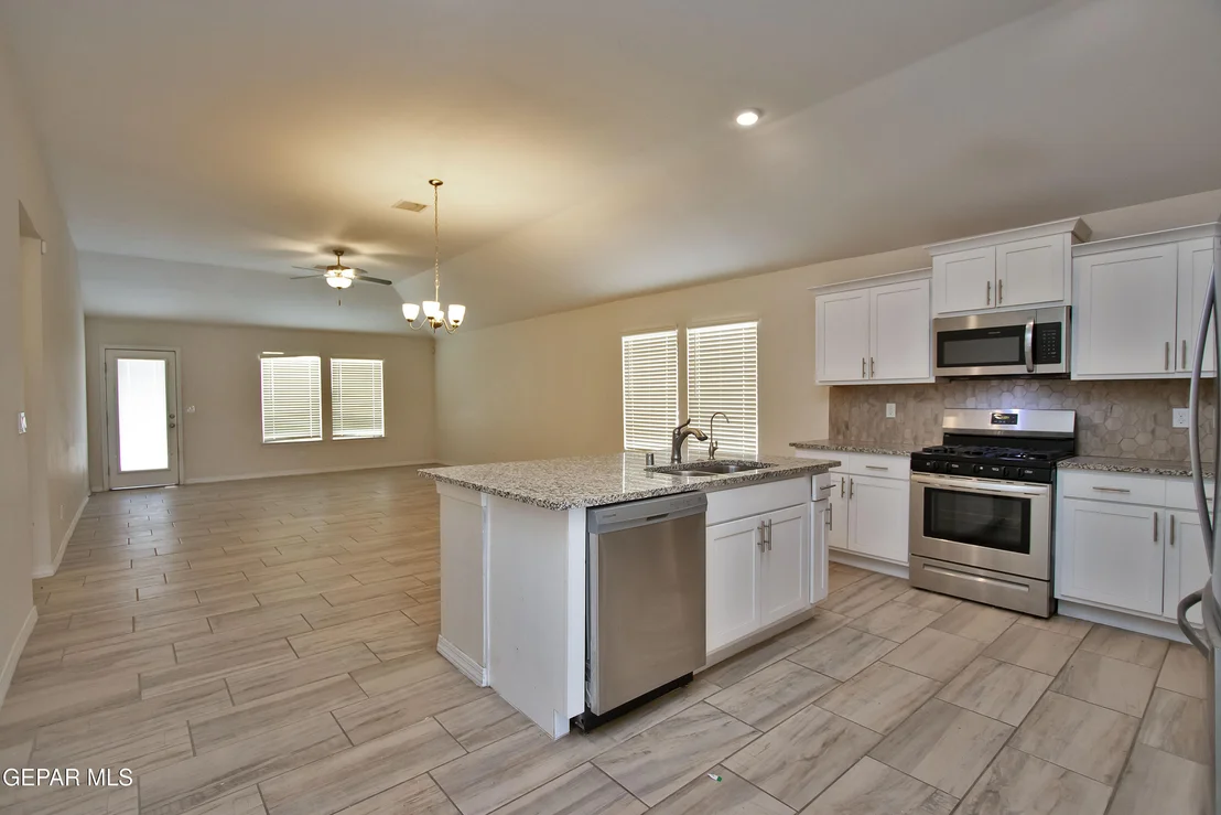 Photo of 285 PENBRIDGE Place