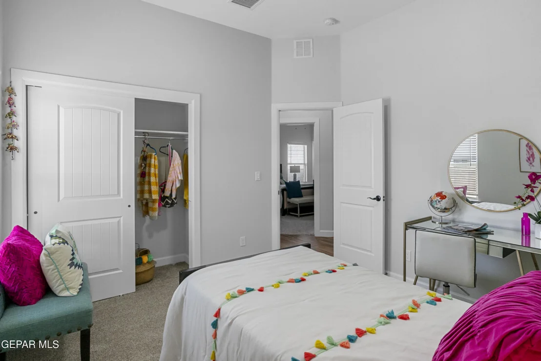 Photo of 11468 PARK Lane