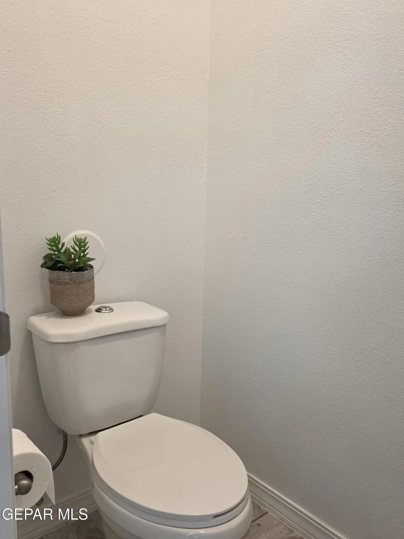 Photo of 6024 HIDDEN ROW Avenue