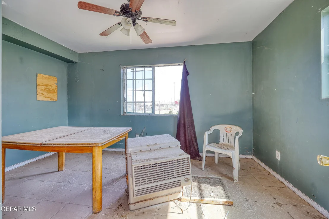 Photo of 7421 MINDORO Place