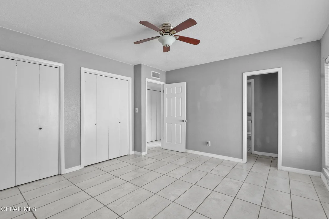 Photo of 237 MOONGLOW Drive