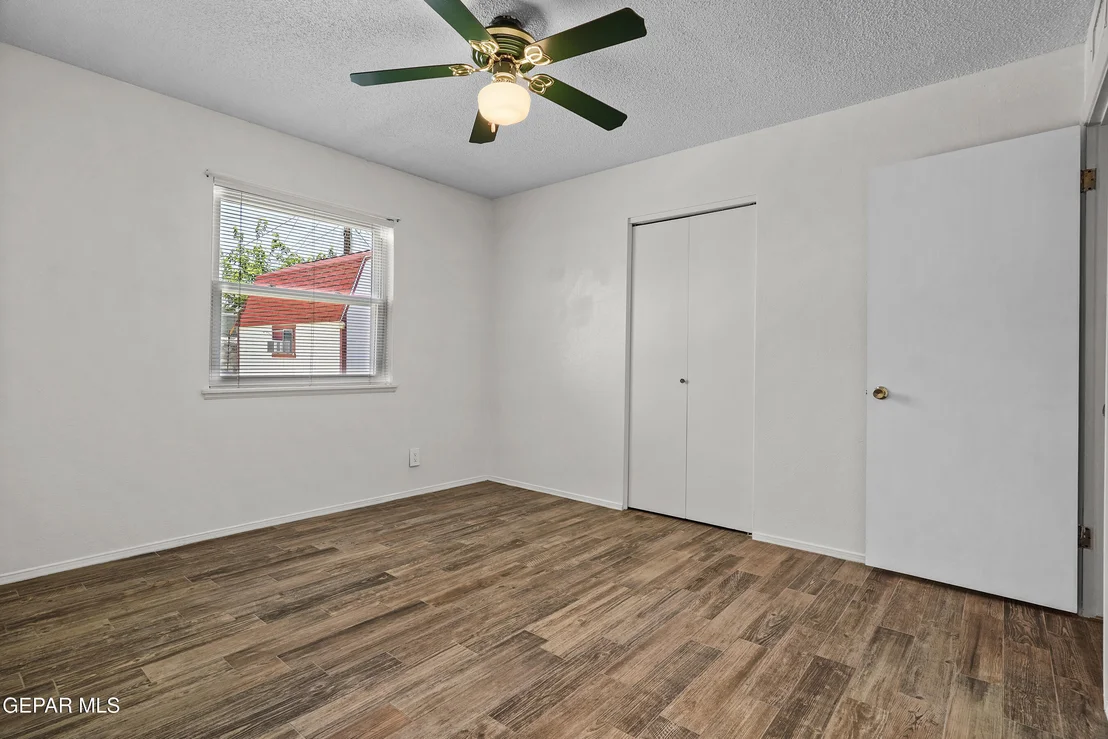 Photo of 1300 SUNBURST Drive