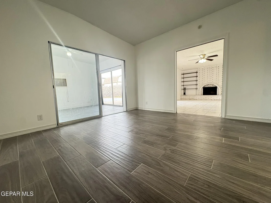 Photo of 10316 ASHWOOD Drive