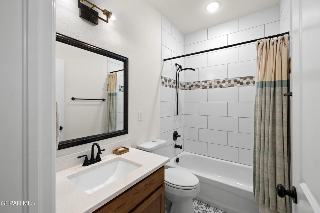 Photo of 6541 TOIVOA Place