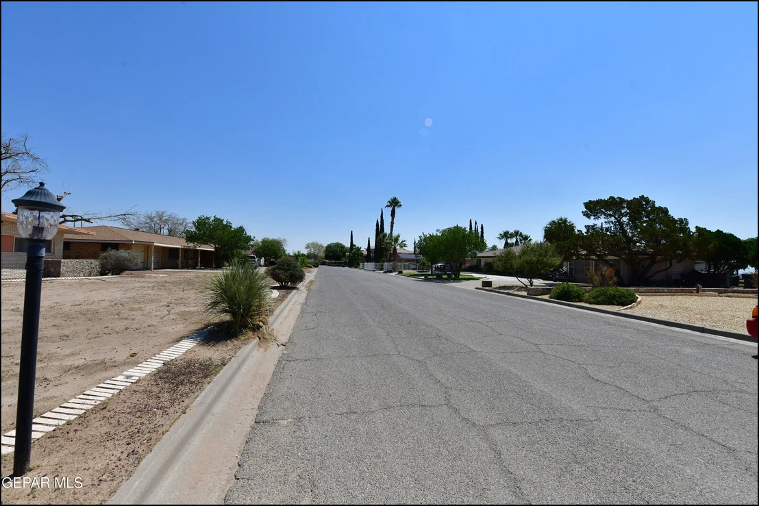 Photo of 9525 DESERT RIDGE Drive