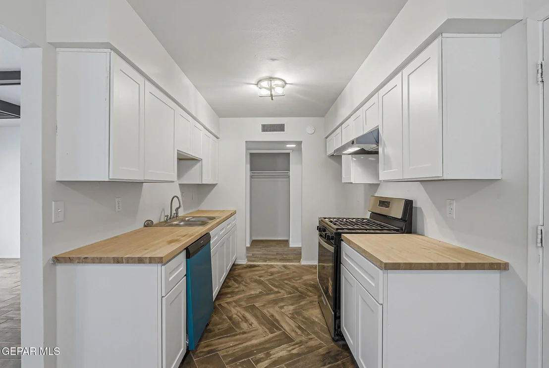 Photo of 5731 MACKEREL Lane