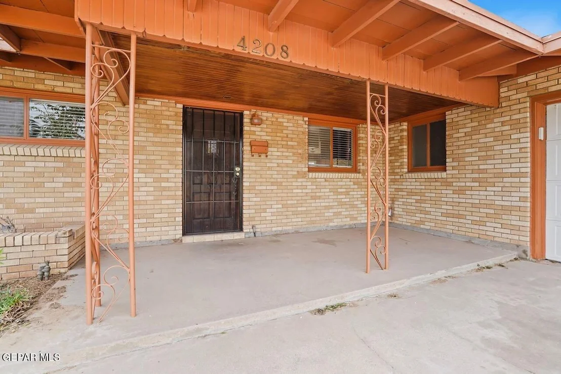 Photo of 4208 HAMPSHIRE Lane