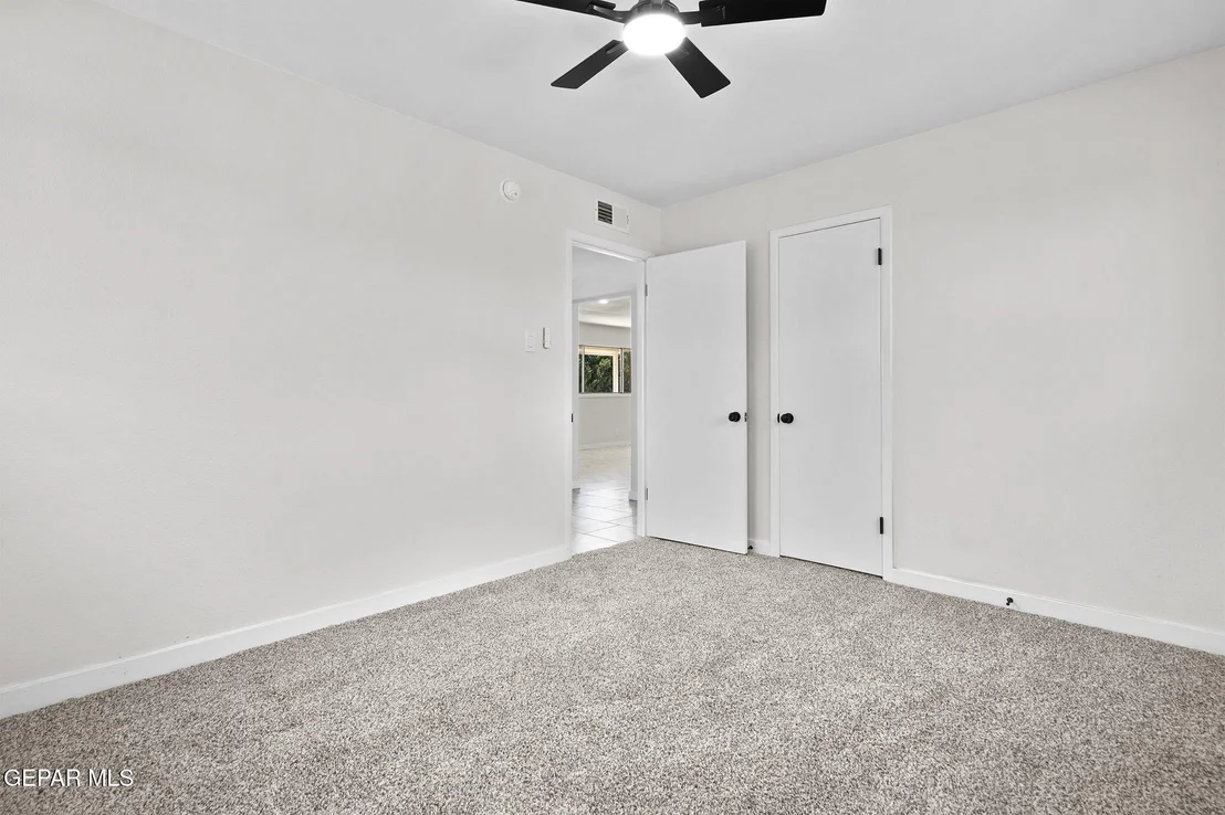 Photo of 4947 AIKEN Lane