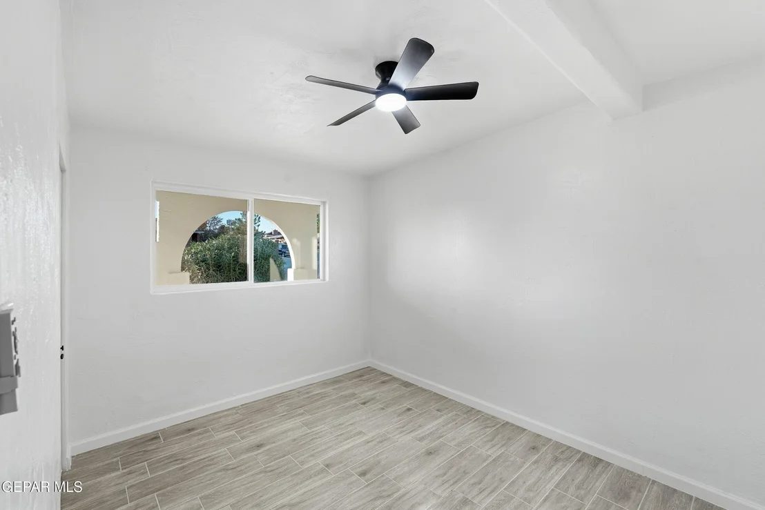 Photo of 1030 MARLOW Road
