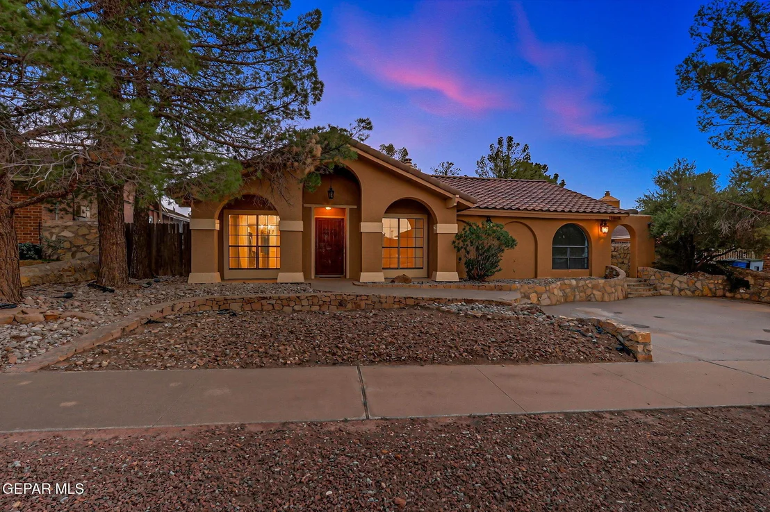 Photo of 11604 Cedar crest Drive