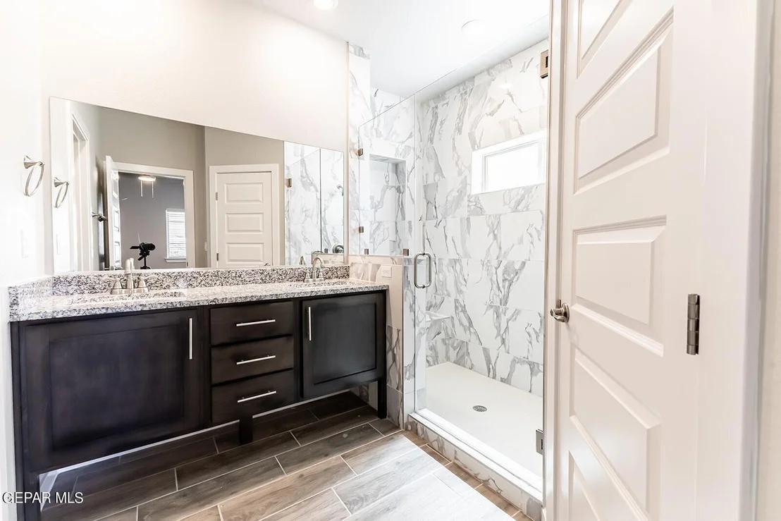 Photo of 15225 Composition Avenue