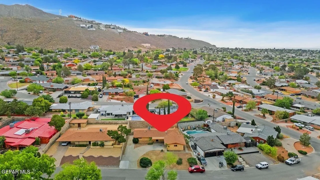 Photo of 4208 HAMPSHIRE Lane