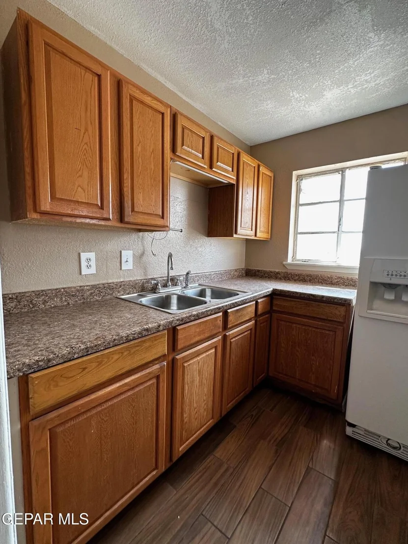 Photo of 8124 BURNHAM Road