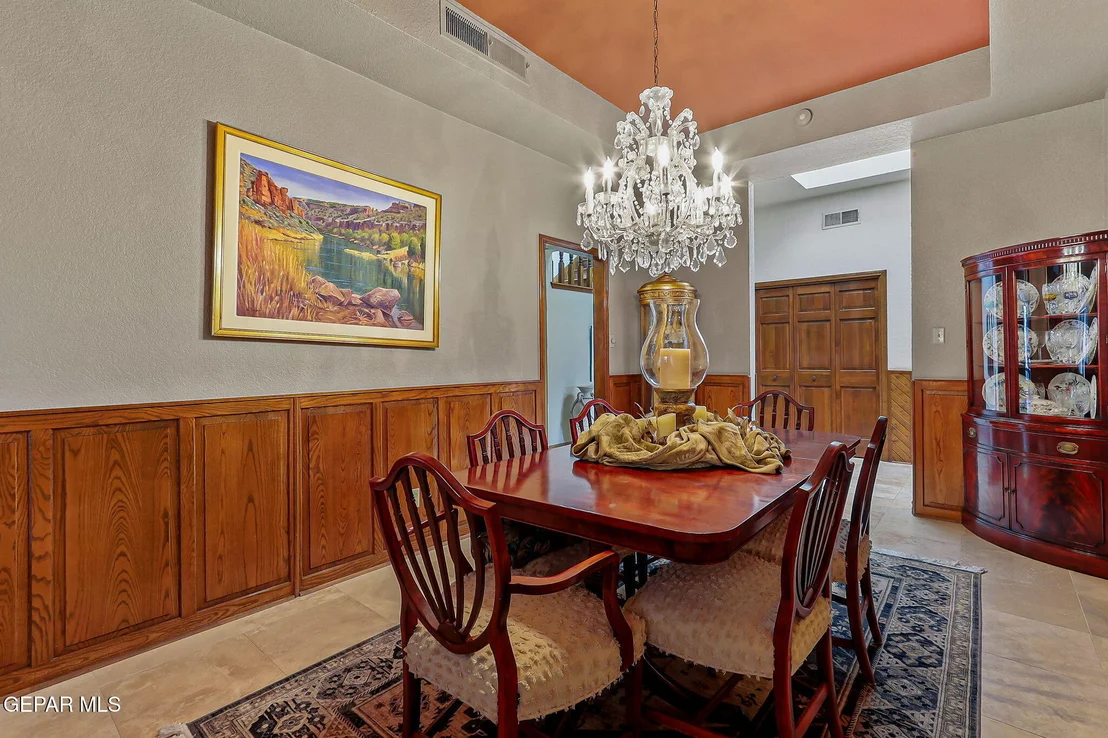 Photo of 628 SPRING CREST Drive