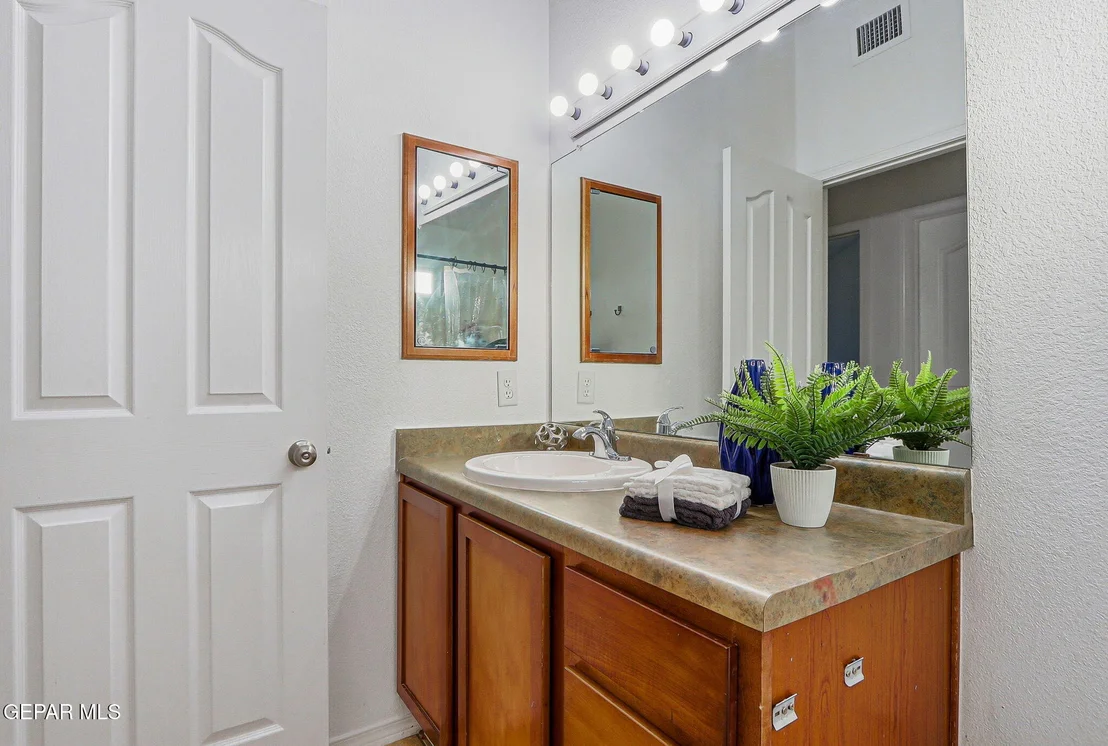 Photo of 680 Sequeiros Court