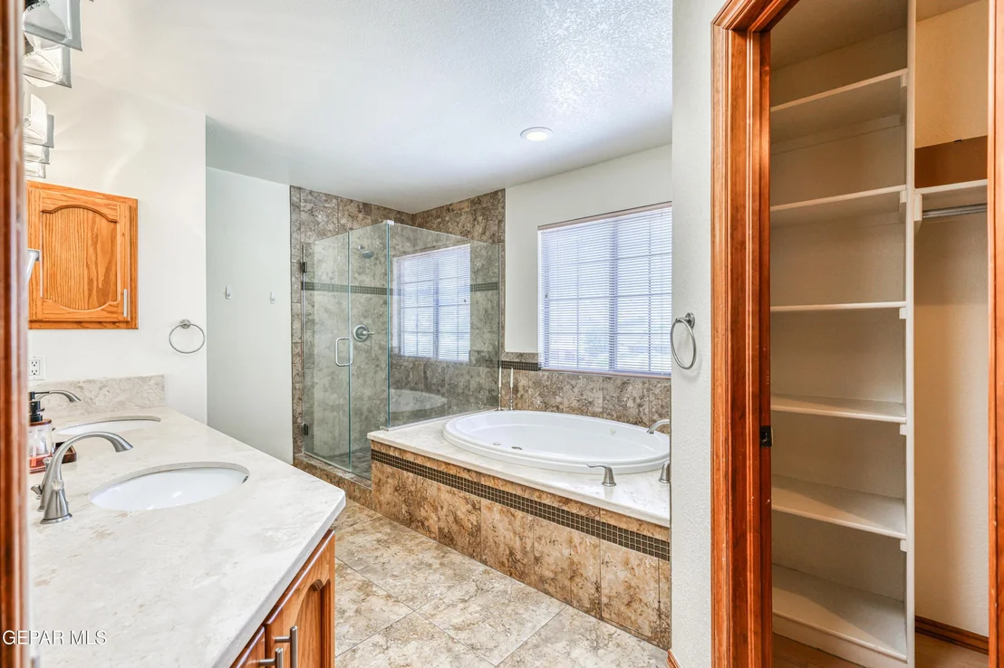 Photo of 6617 Isla del Rey Drive