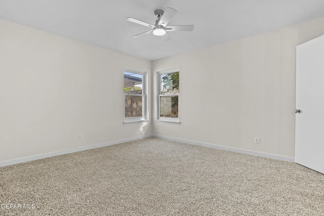 Photo of 936 ONEIDA Drive