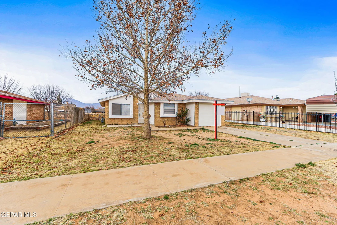 Photo of 10801 Rhyolite Drive