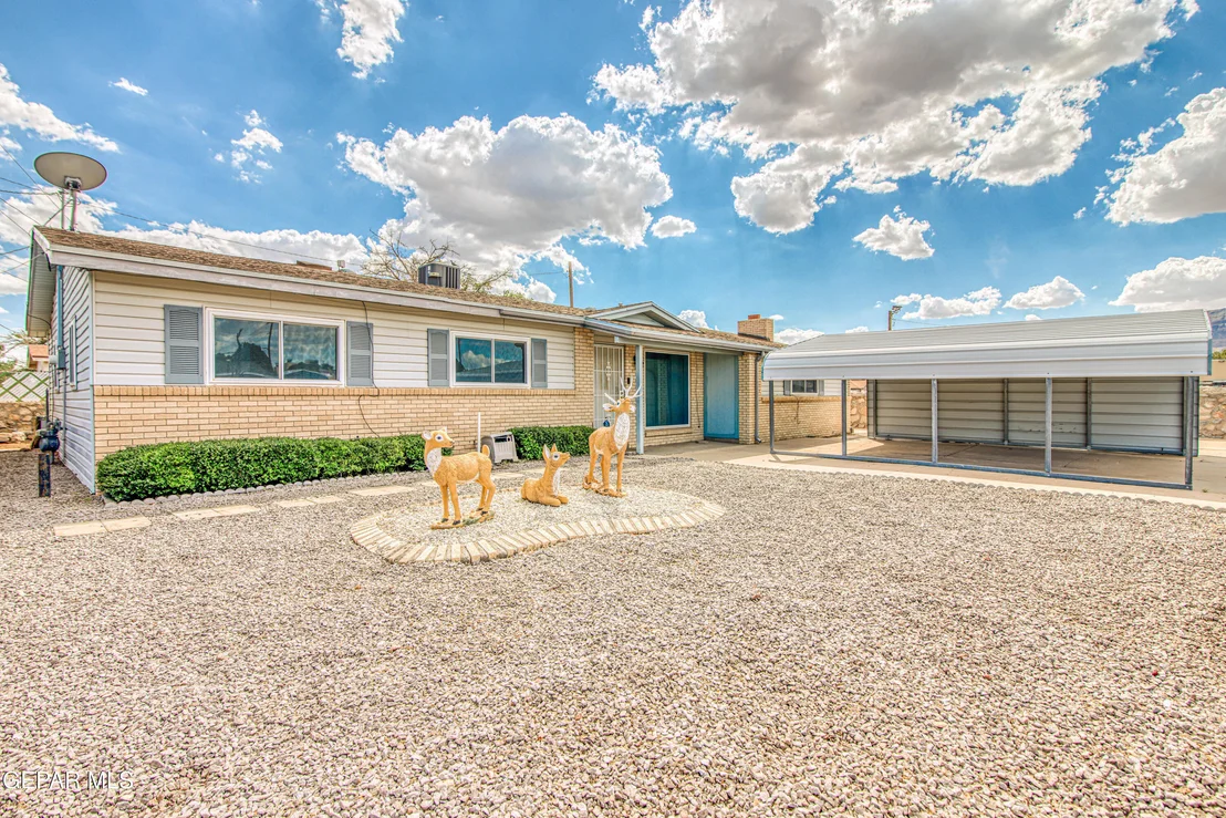 Photo of 5800 NIKE Lane