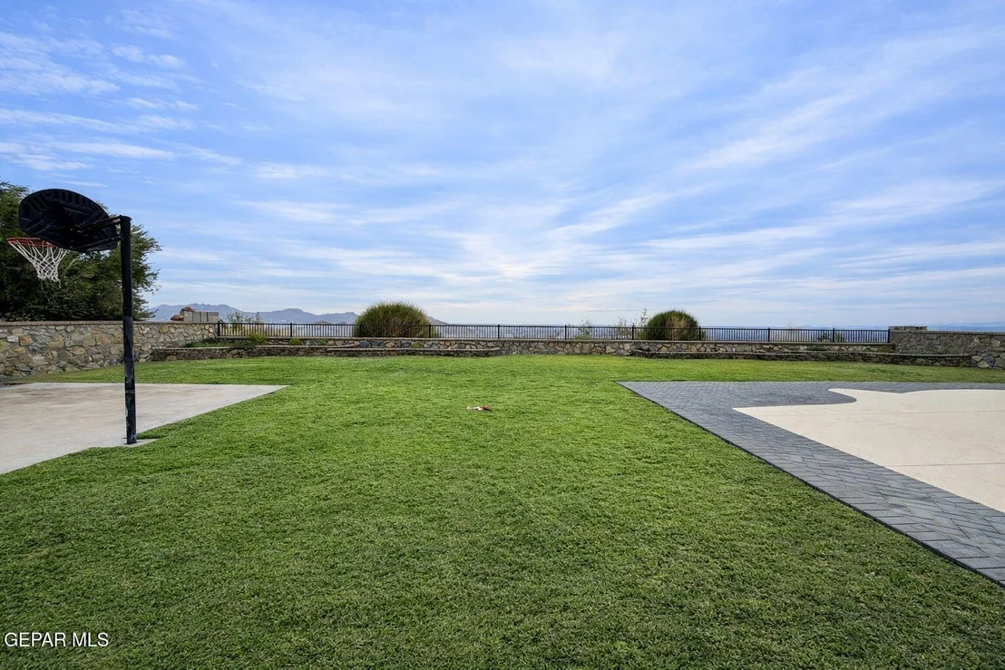 Photo of 5433 Cactus Hill Drive