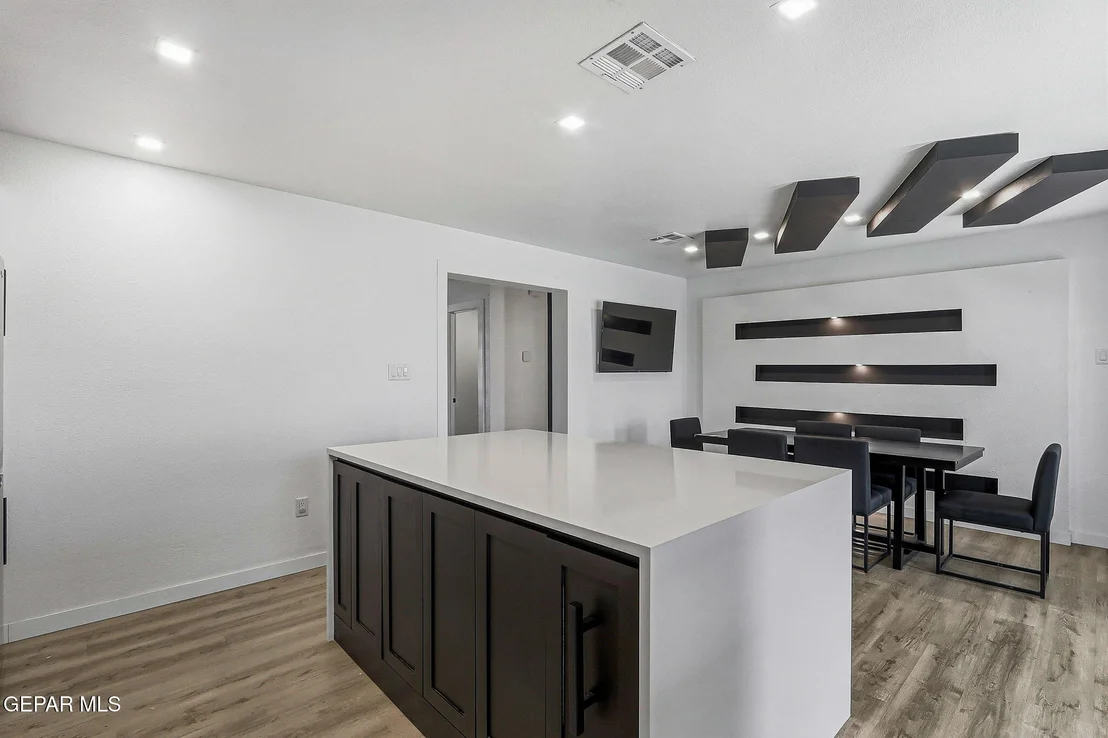 Photo of 2425 POET POINT Place
