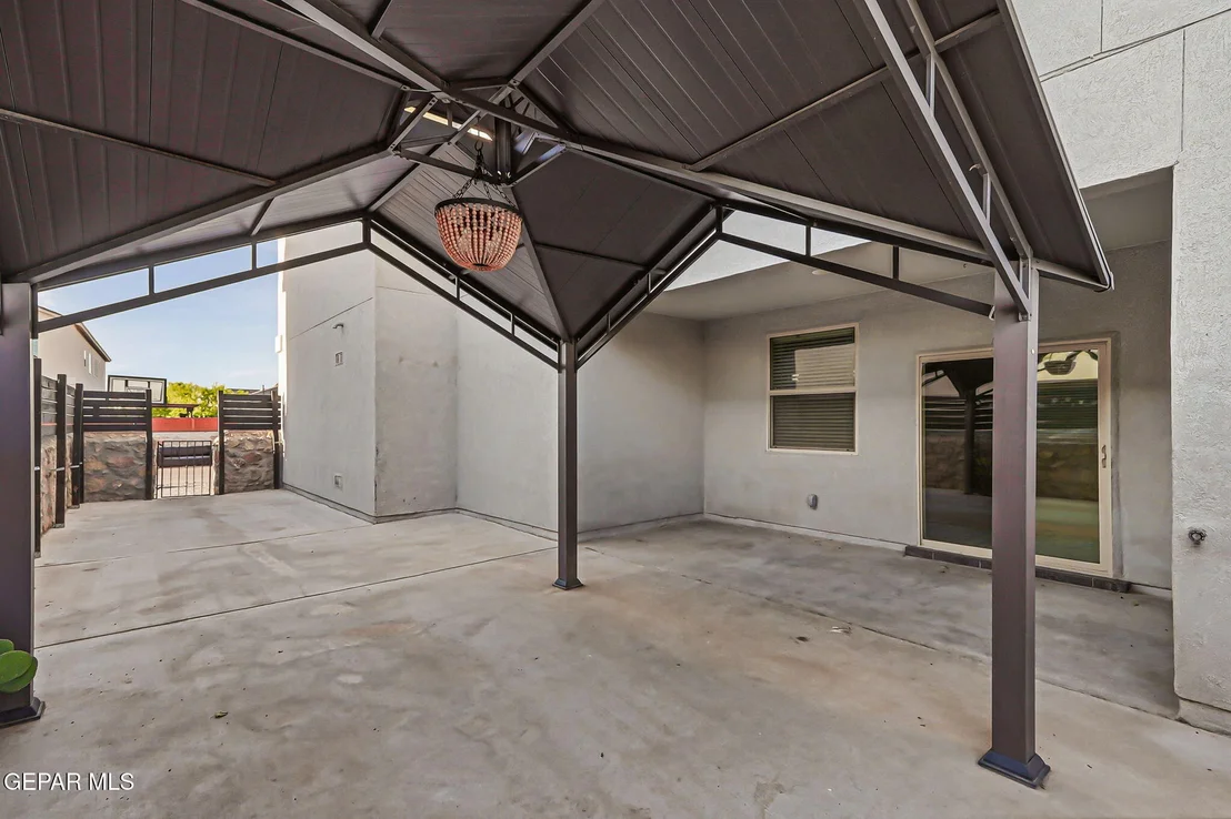 Photo of 14433 EASTBROOK Drive