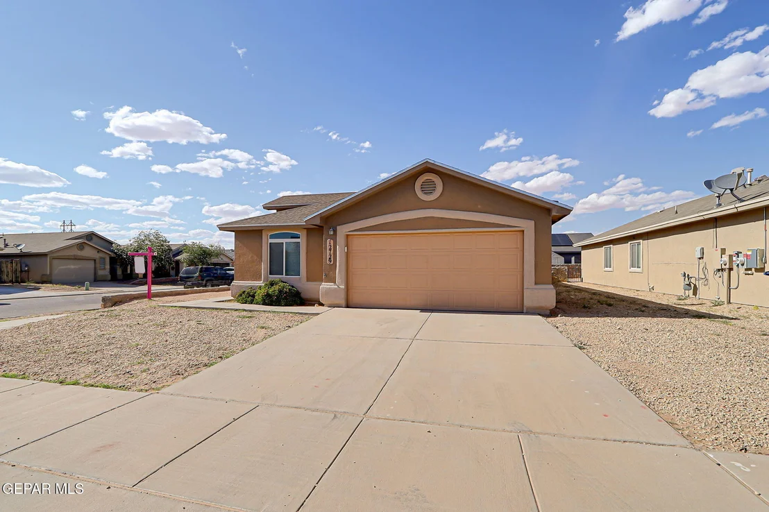 Photo of 12729 RAUL MENDIOLA Lane