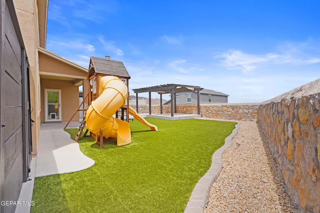 Photo of 7401 EAGLE VISTA Drive