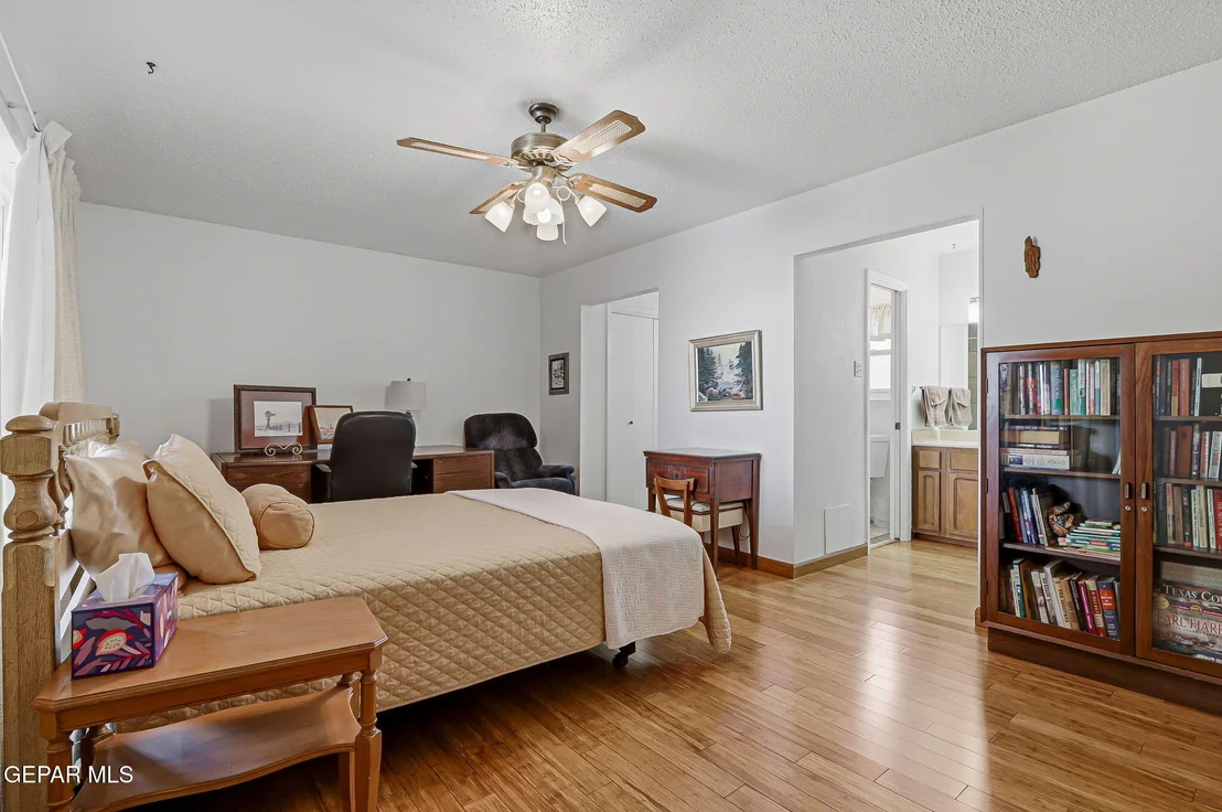 Photo of 3128 Mc Lean Street