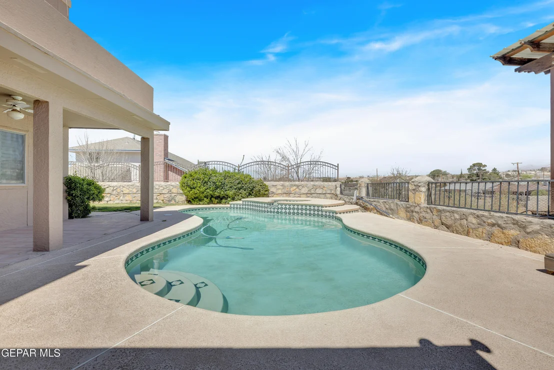 Photo of 652 BLUFF CANYON Circle
