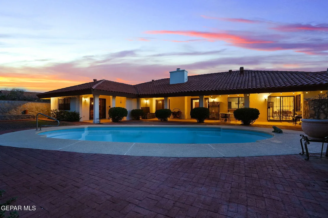 Photo of 6738 WESTWIND Drive