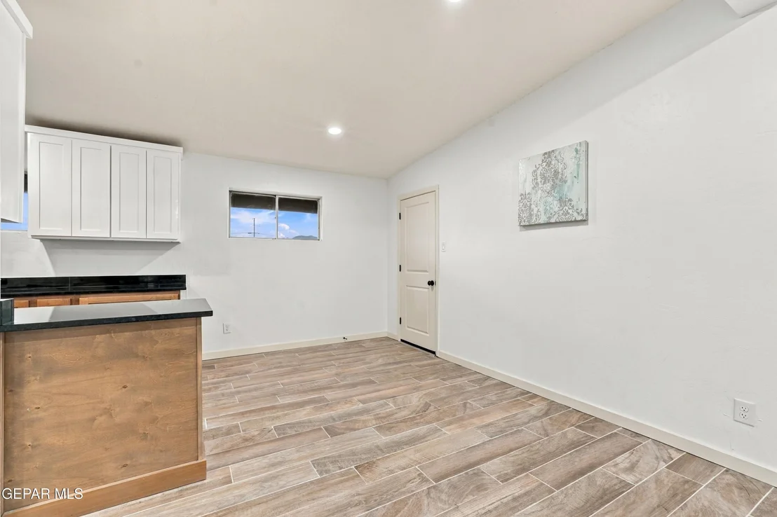 Photo of 5217 HARLAN Drive