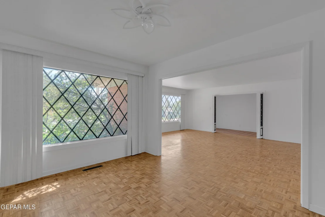Photo of 3929 LAS VEGAS Drive
