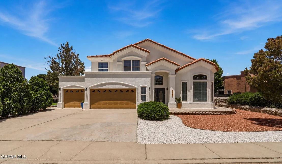Photo of 1035 LOS MOROS Drive