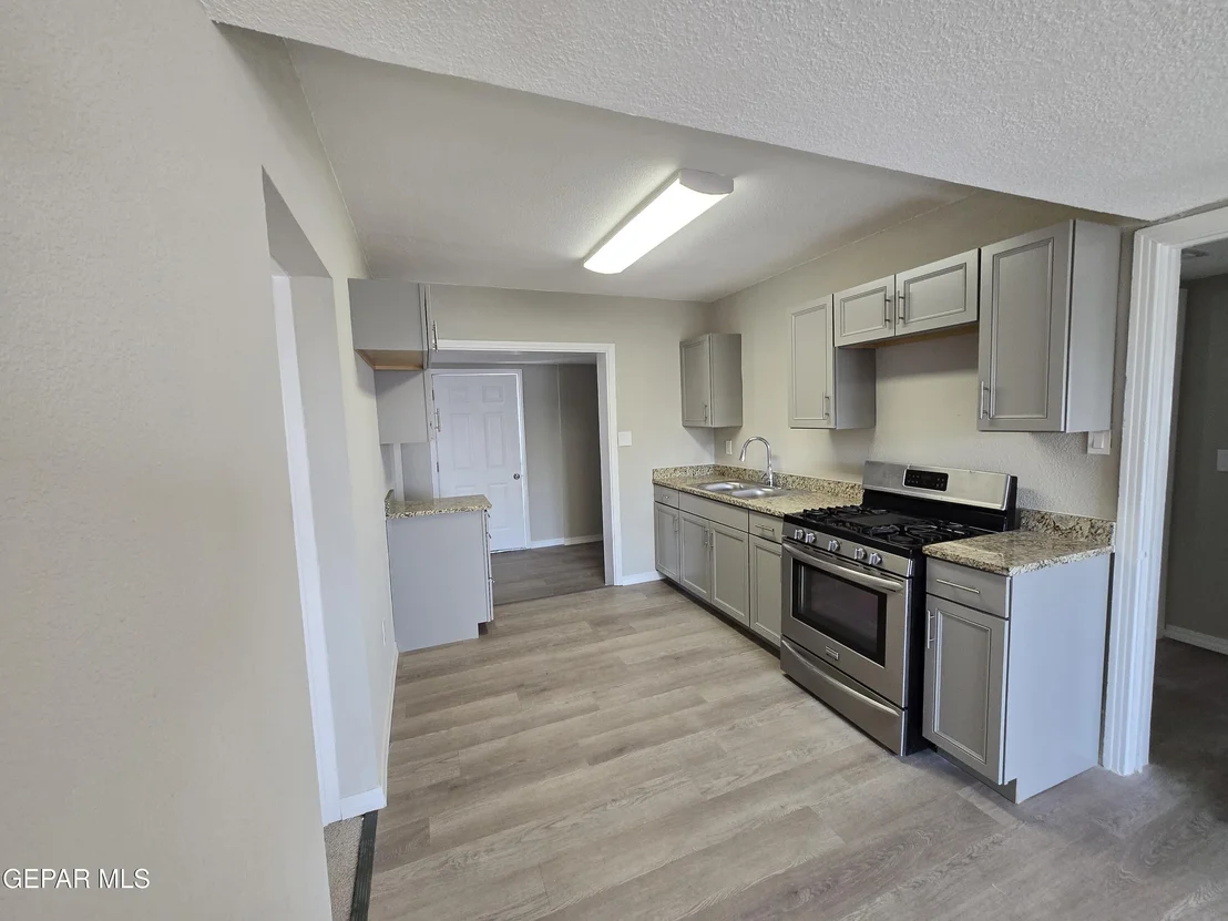Photo of 7609 MONTERREY Drive