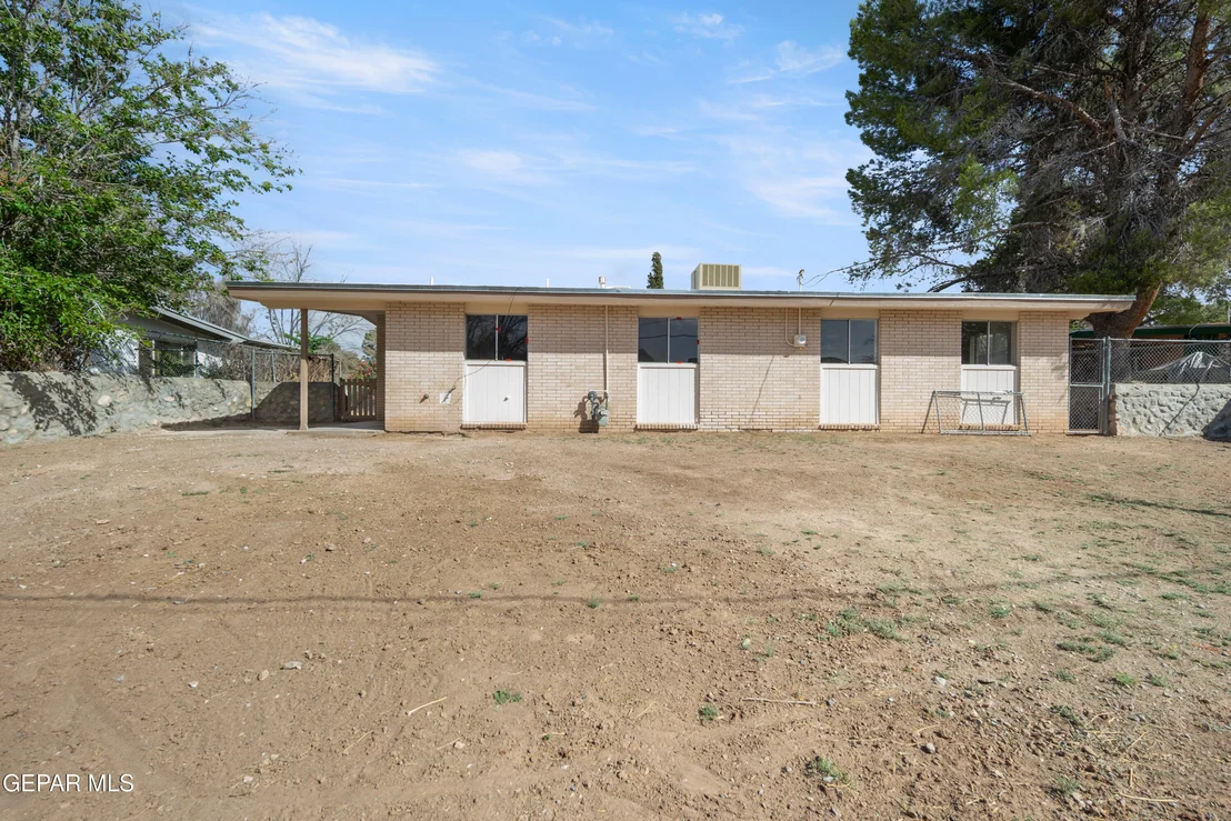 Photo of 305 CORVENA Way