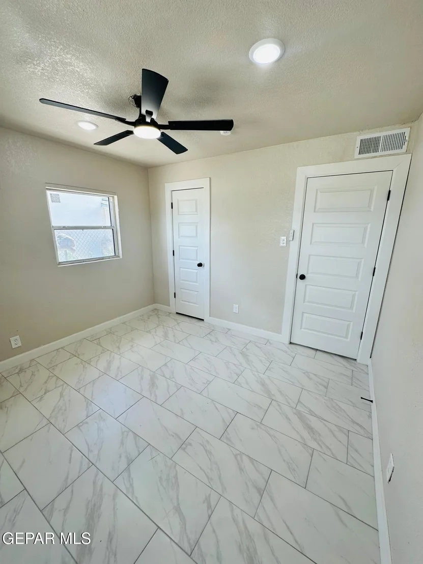 Photo of 5018 Flower Drive